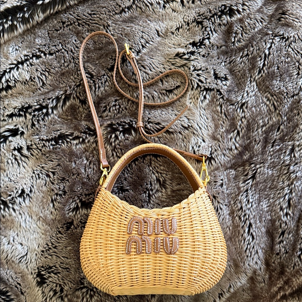 Miu Tan Woven Straw Crossbody Bag